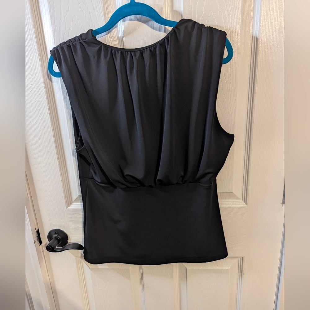 Banana Republic Black V-Neck Top - Picture 2 of 3